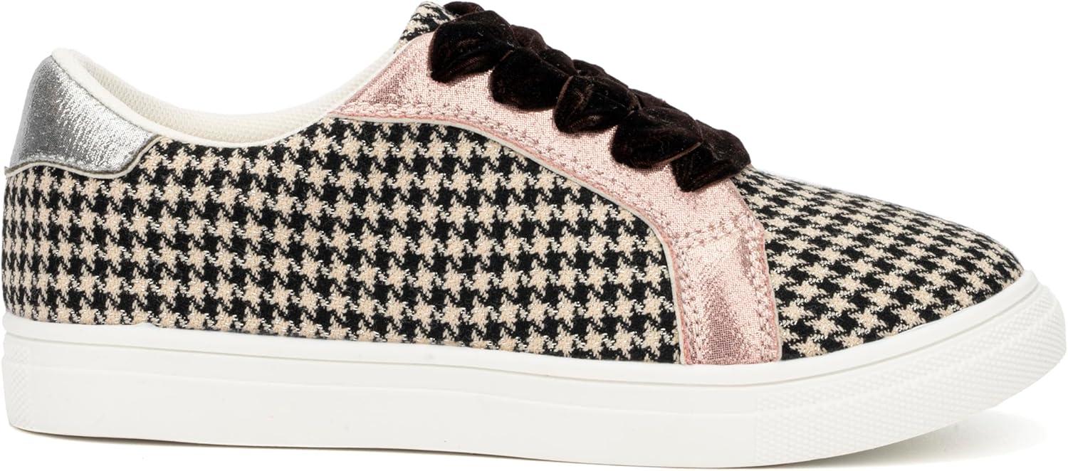 imageOlivia Miller Girls Roxy Low Top Round Sneakers Thermoplastic Rubber Outsole