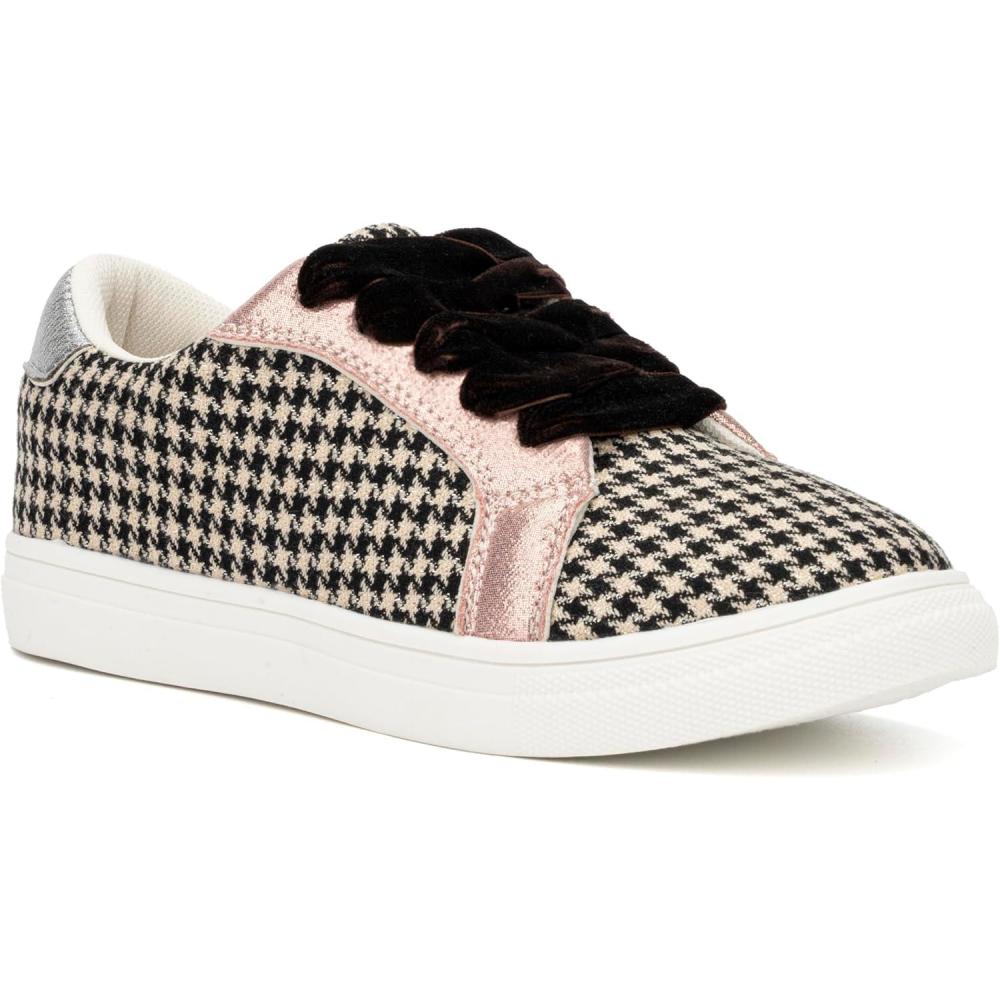 imageOlivia Miller Girls Roxy Low Top Round Sneakers Thermoplastic Rubber Outsole